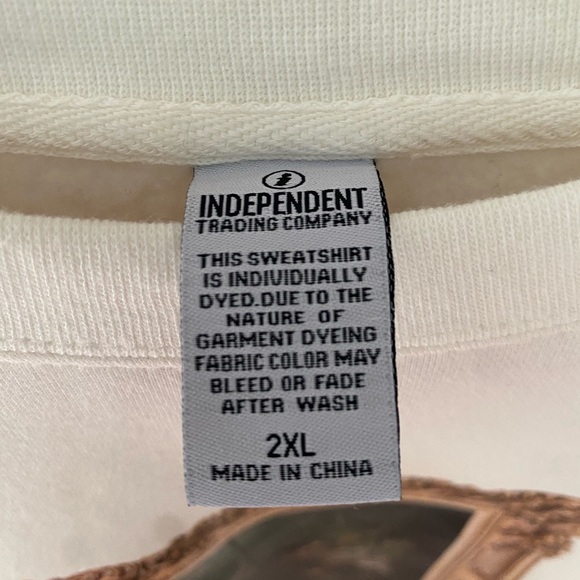 Daisy Haites chapter 18 Crewneck! - Picture 4 of 5